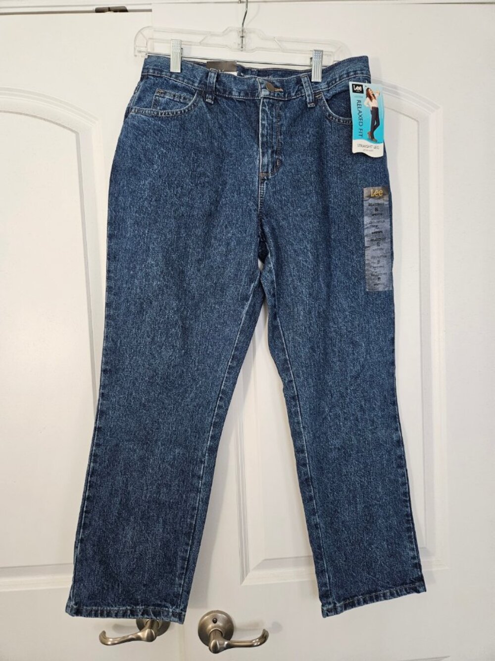 Lee Jeans Relaxed fit Size 8 Petite NWT